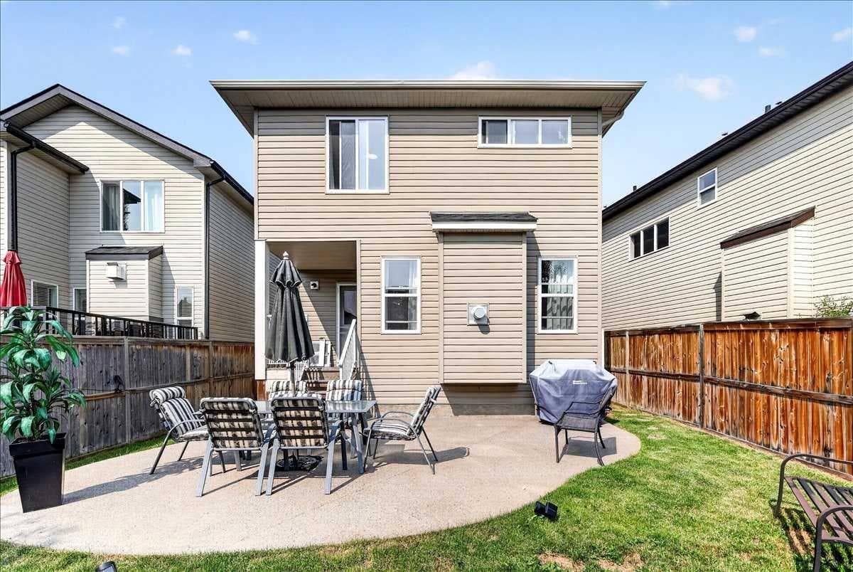 333 Bridleridge View SW
