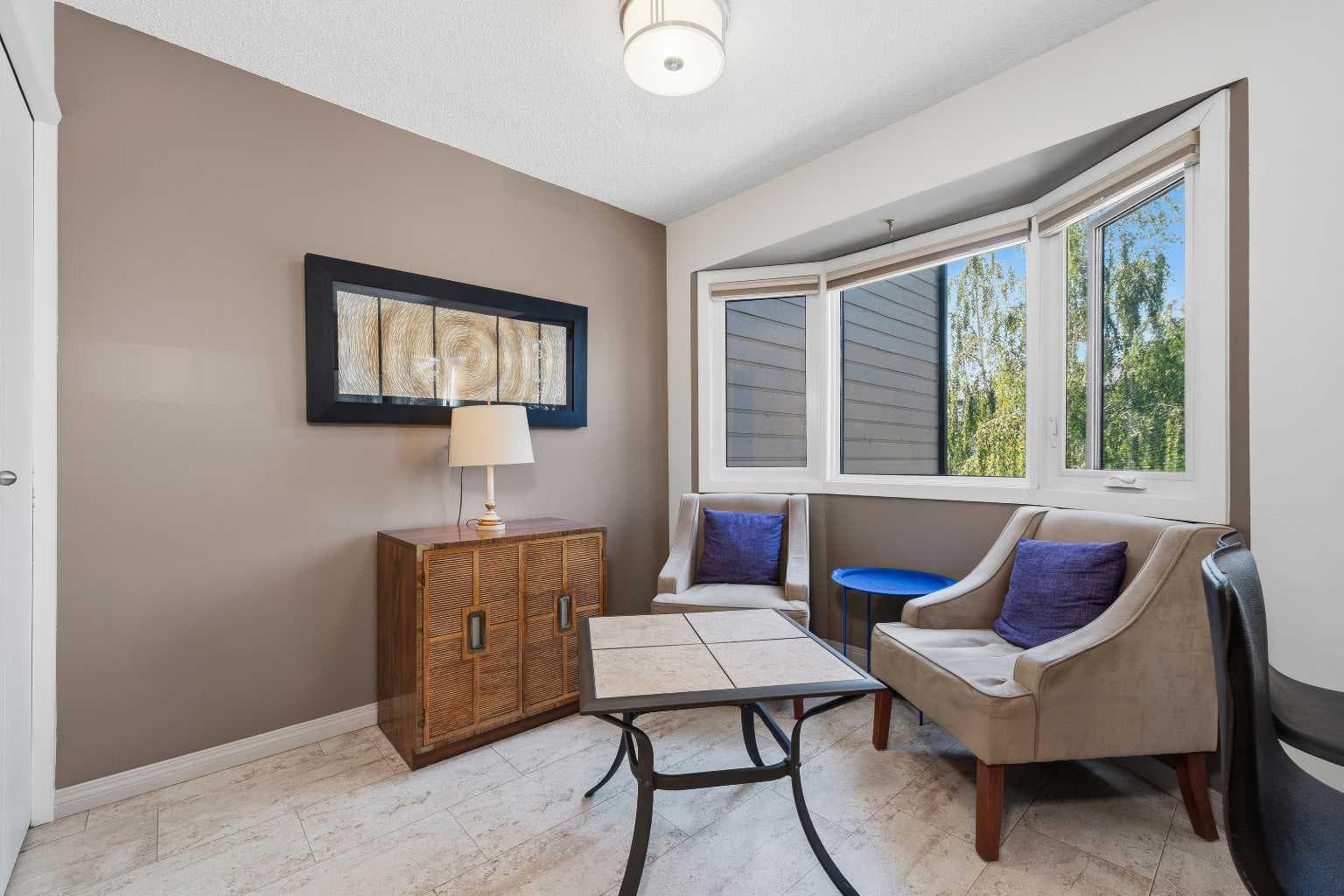 104, 23 Glamis Drive SW