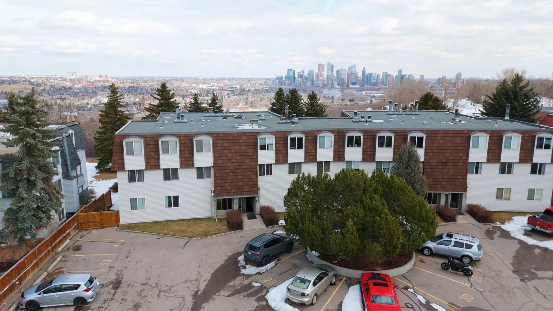 201, 512 Cedar Crescent SW