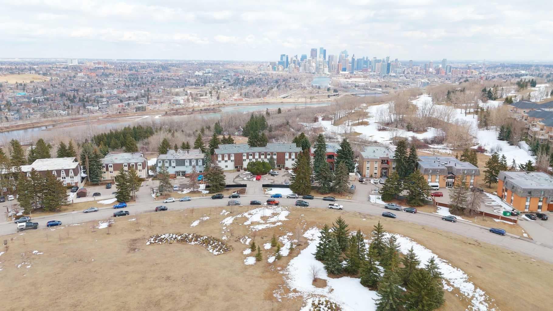 201, 512 Cedar Crescent SW