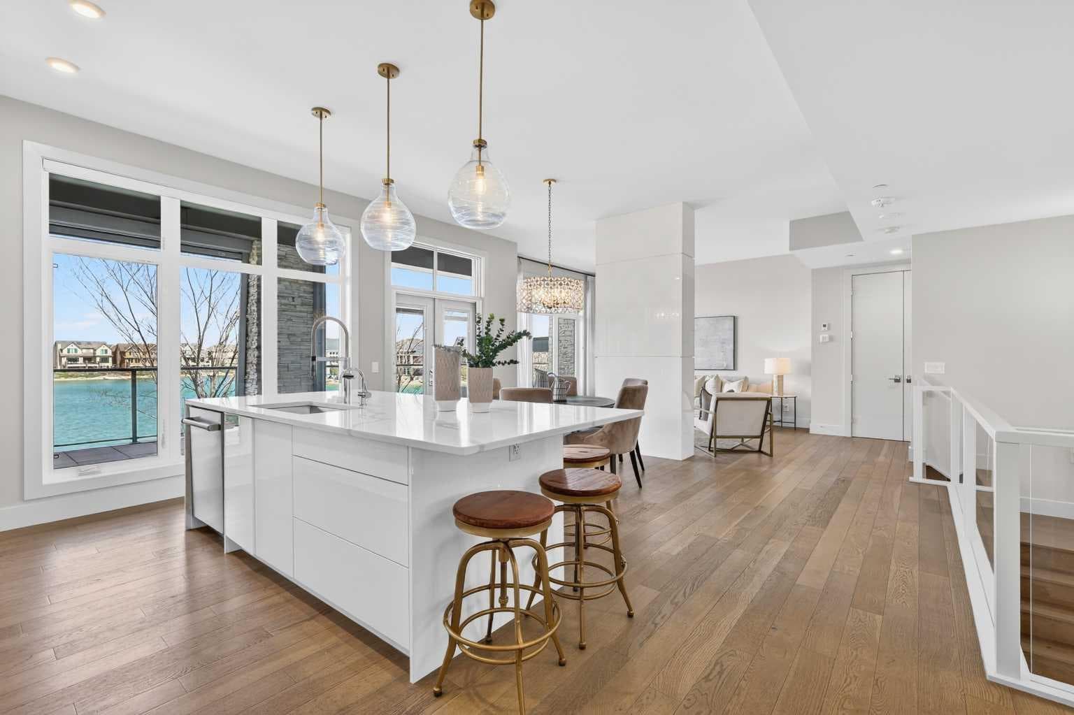 101, 23 Mahogany Circle SE