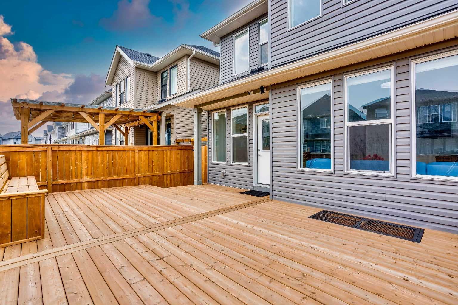 91 Copperhead Grove SE