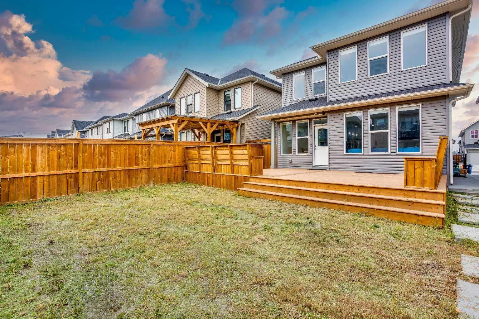 91 Copperhead Grove SE