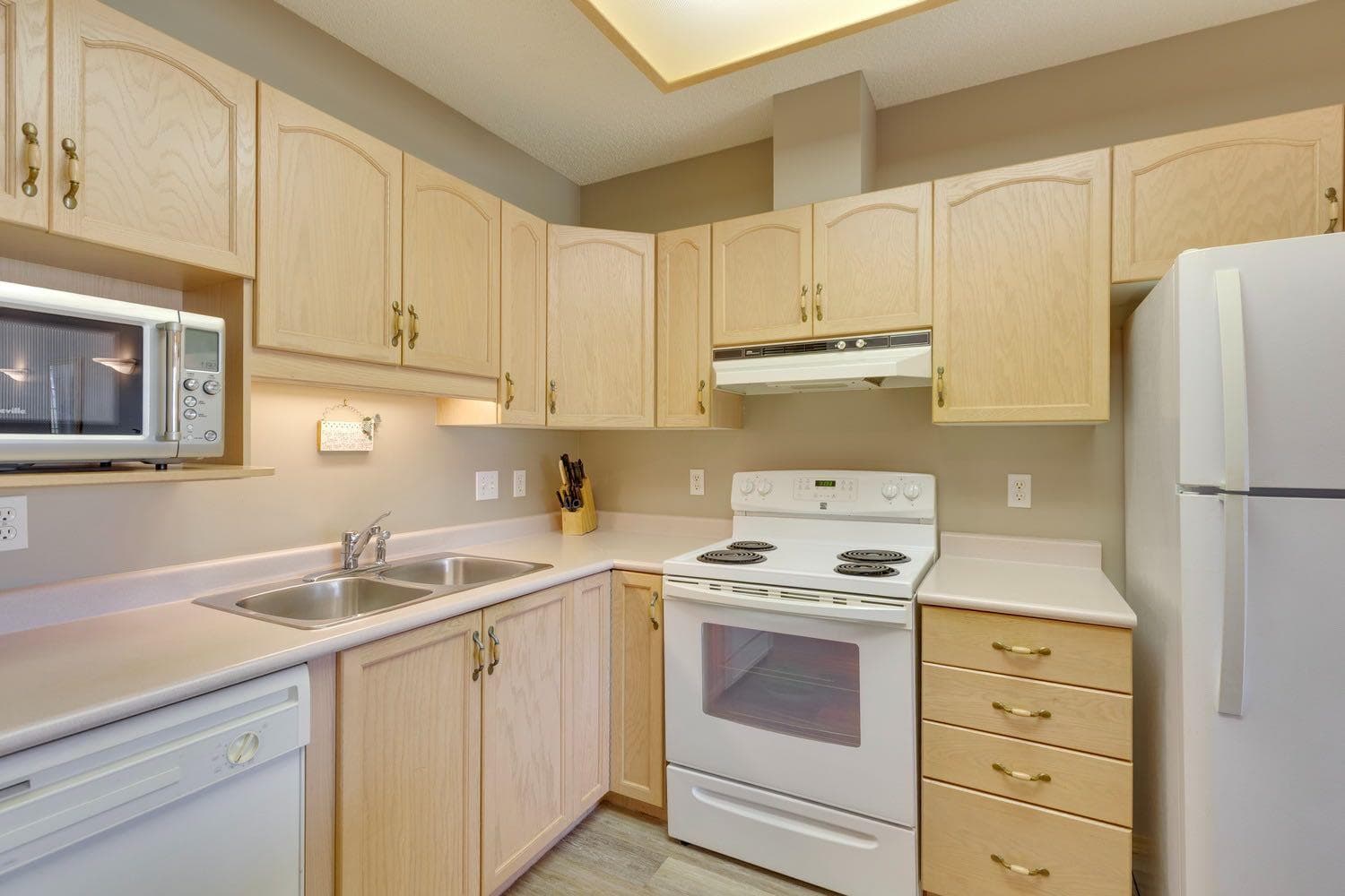 3109, 3109 Hawksbrow Point NW