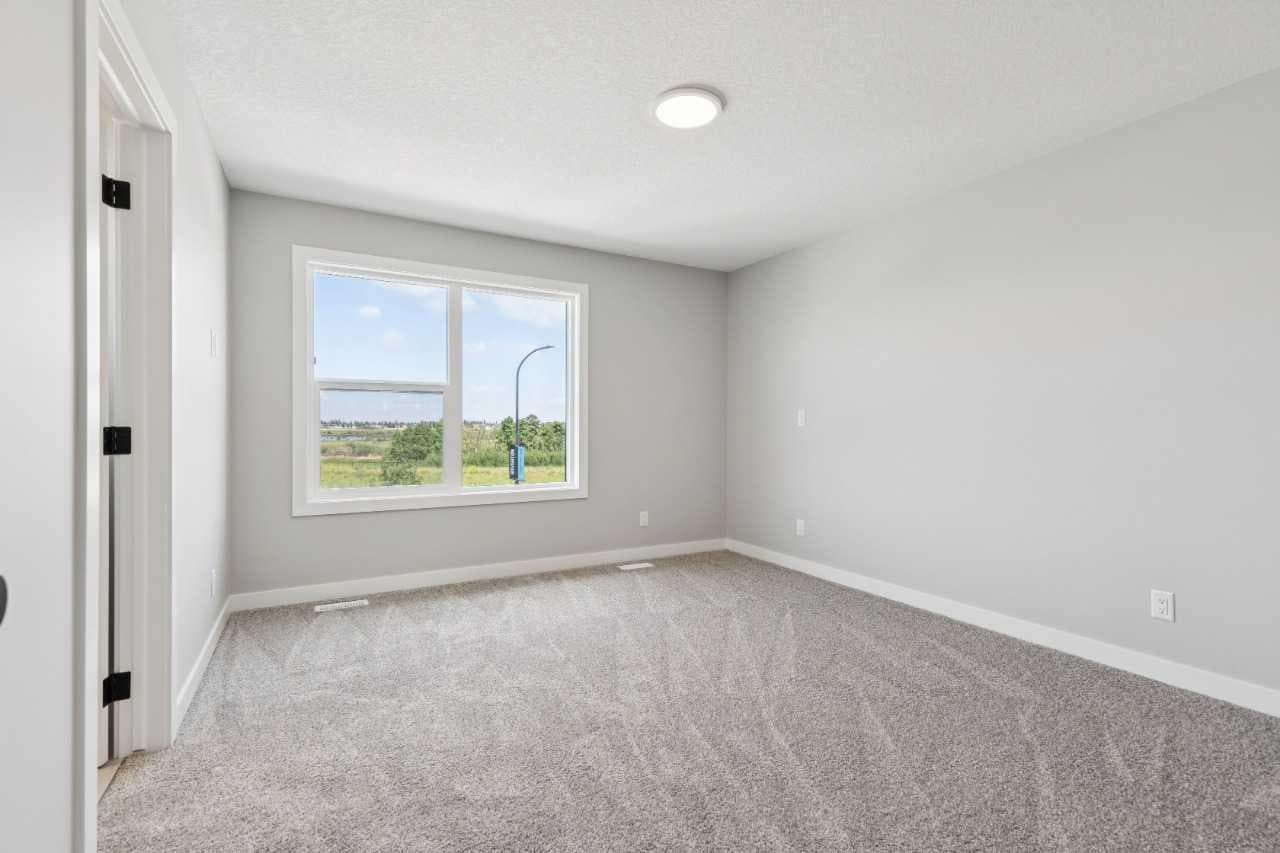 45 Silverton Glen Way SW