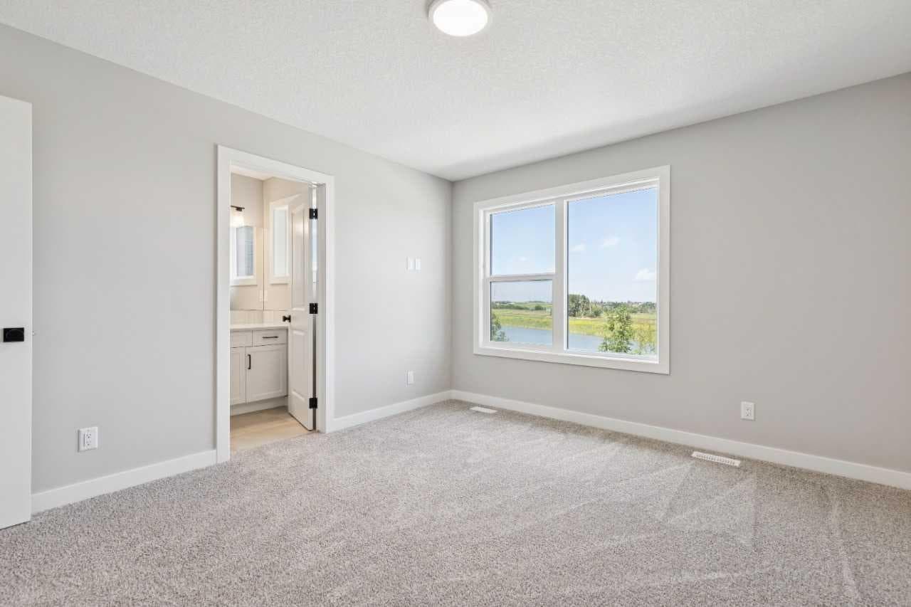 45 Silverton Glen Way SW