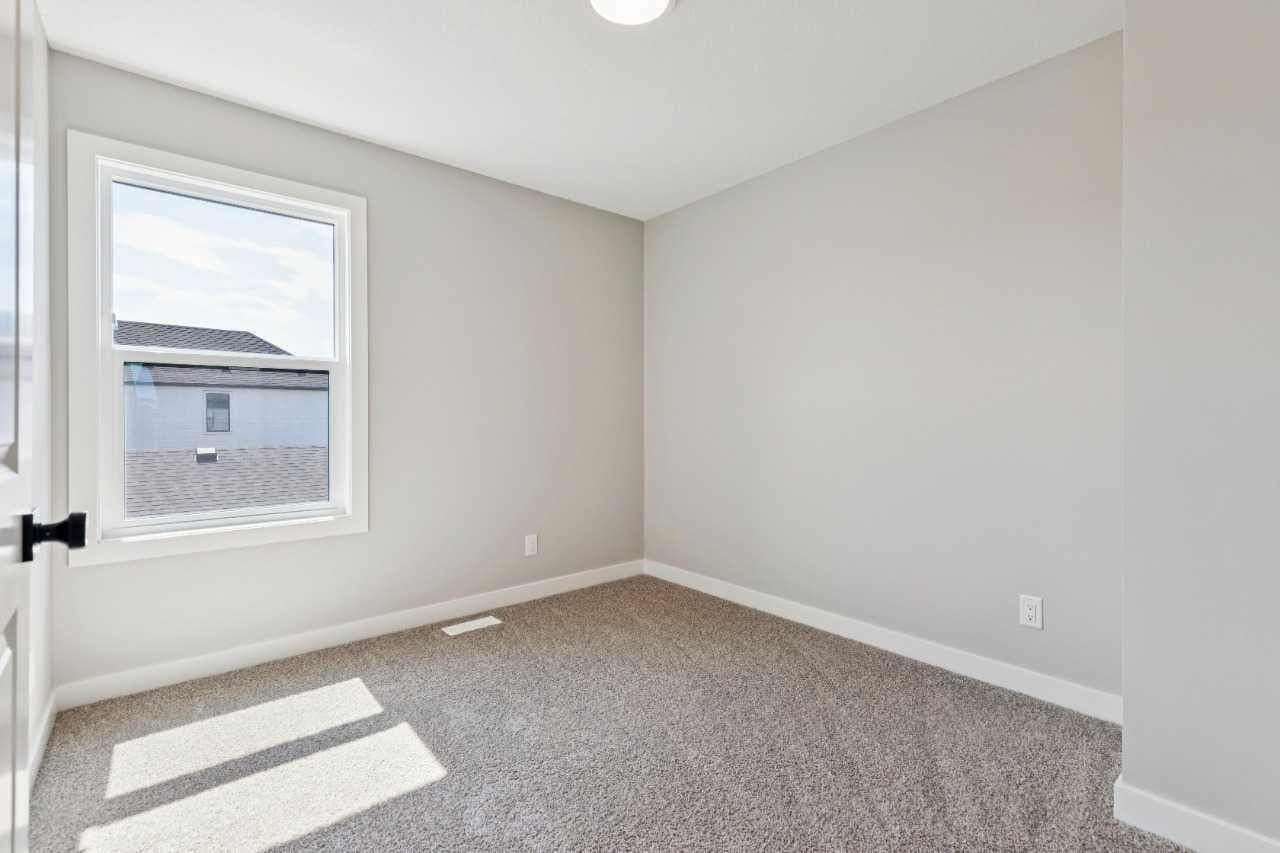 45 Silverton Glen Way SW