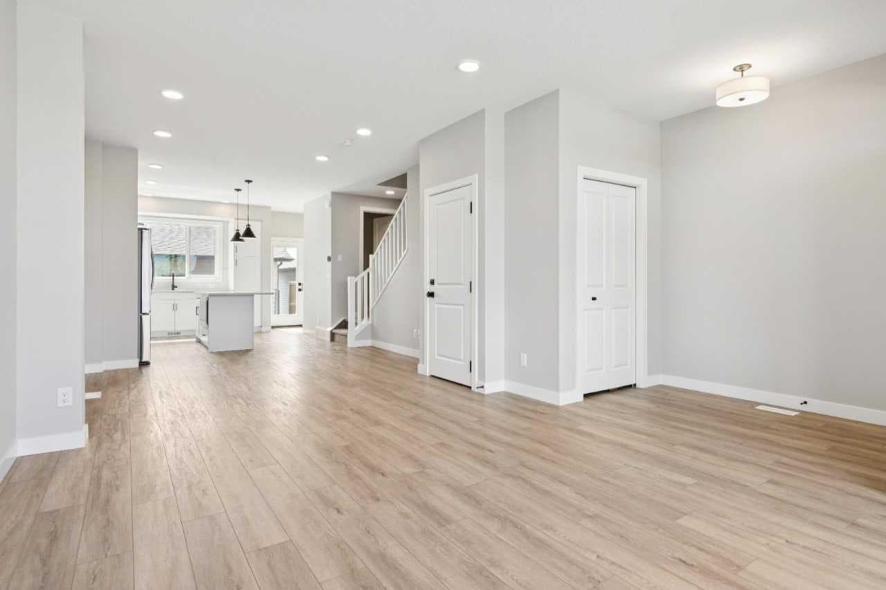 45 Silverton Glen Way SW