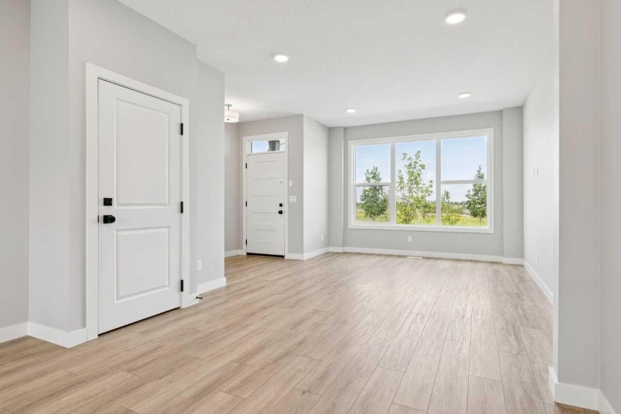 45 Silverton Glen Way SW