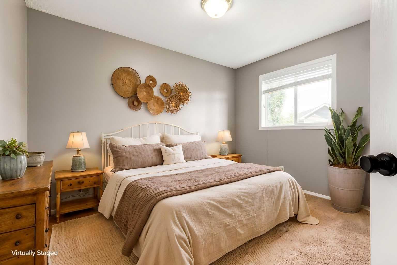 87 Royal Elm Way NW