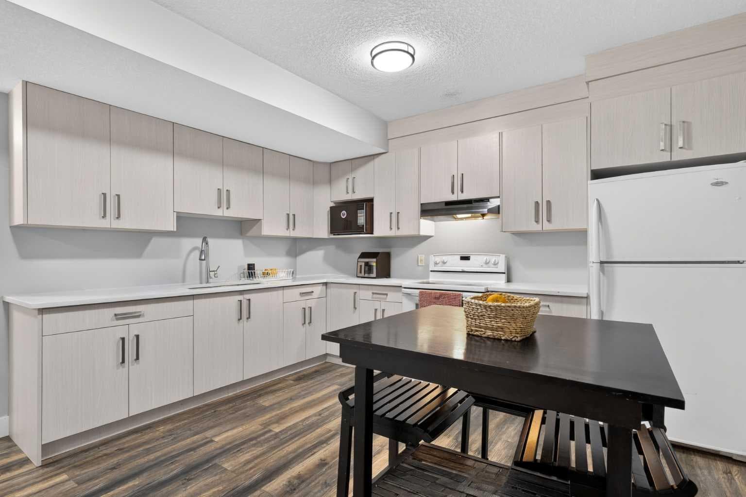 120 Castlegrove Road NE