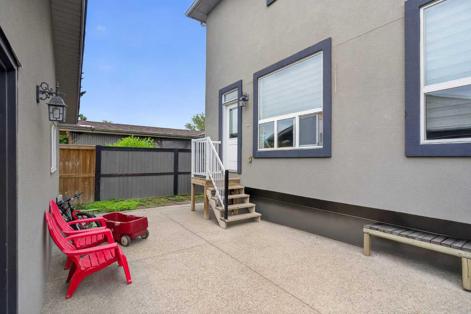 120 Castlegrove Road NE