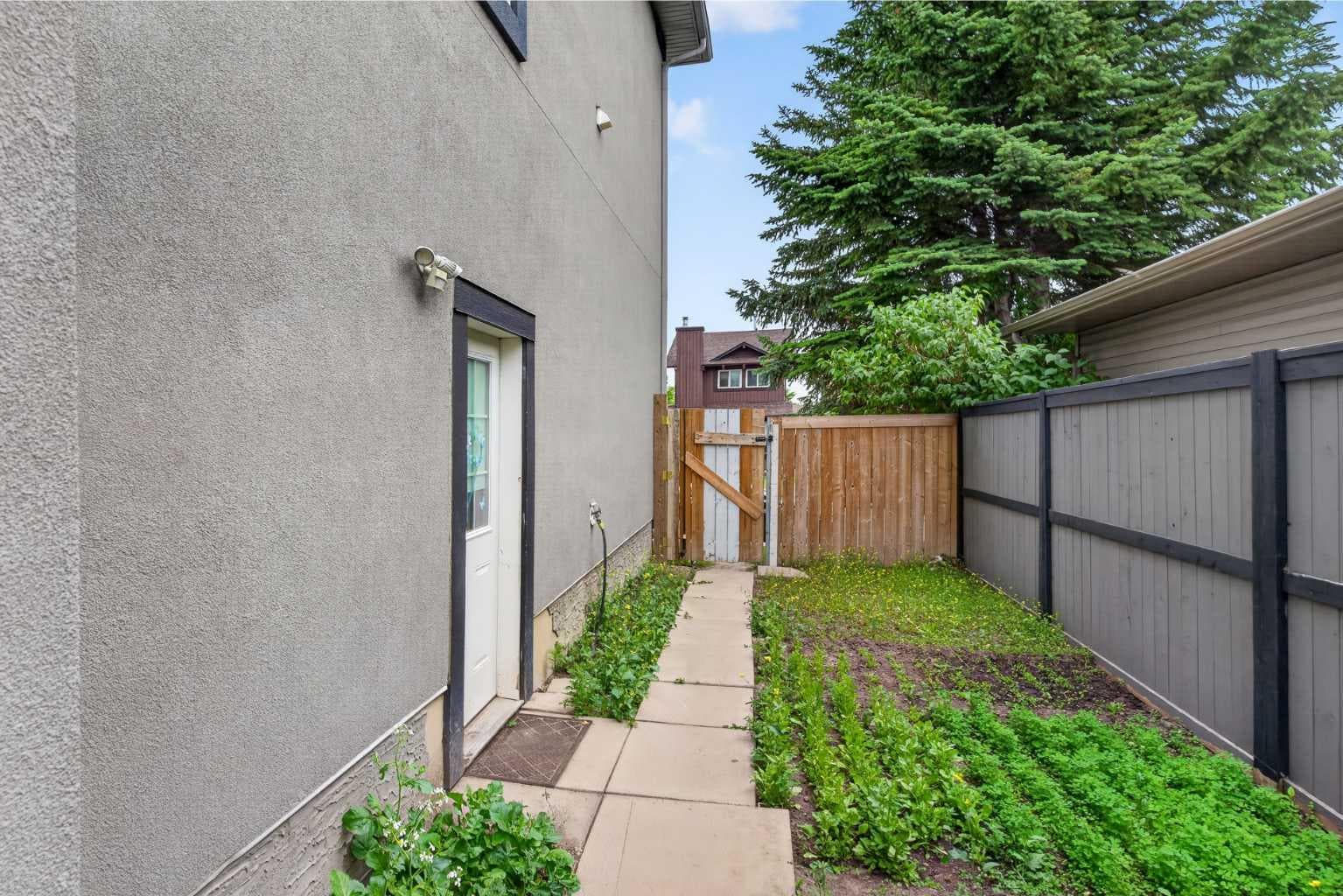120 Castlegrove Road NE