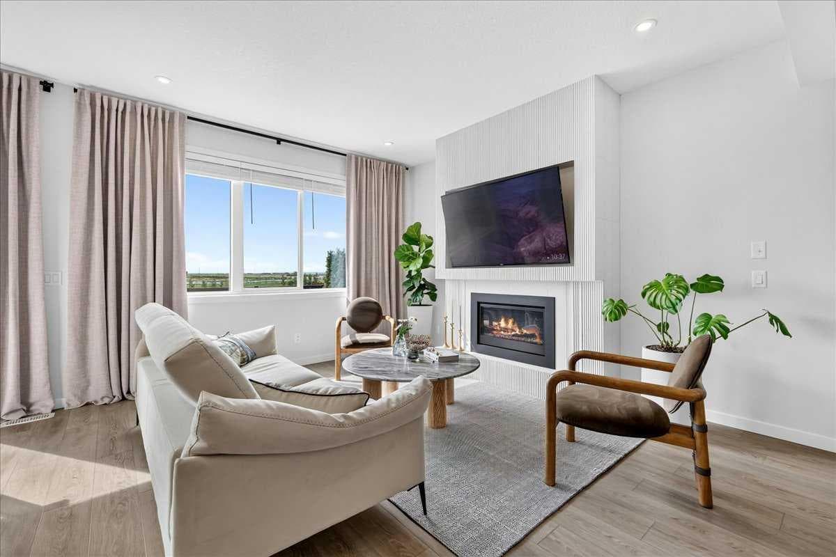 90 Savoy Landing SE