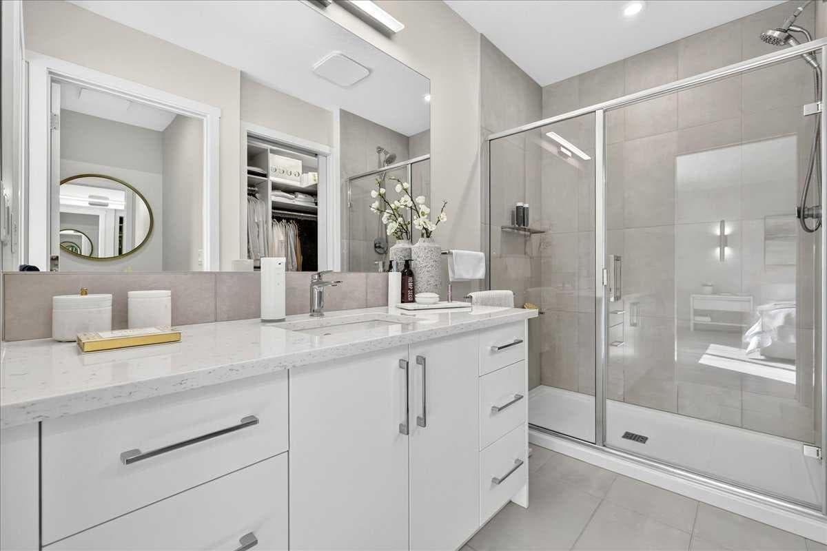 90 Savoy Landing SE