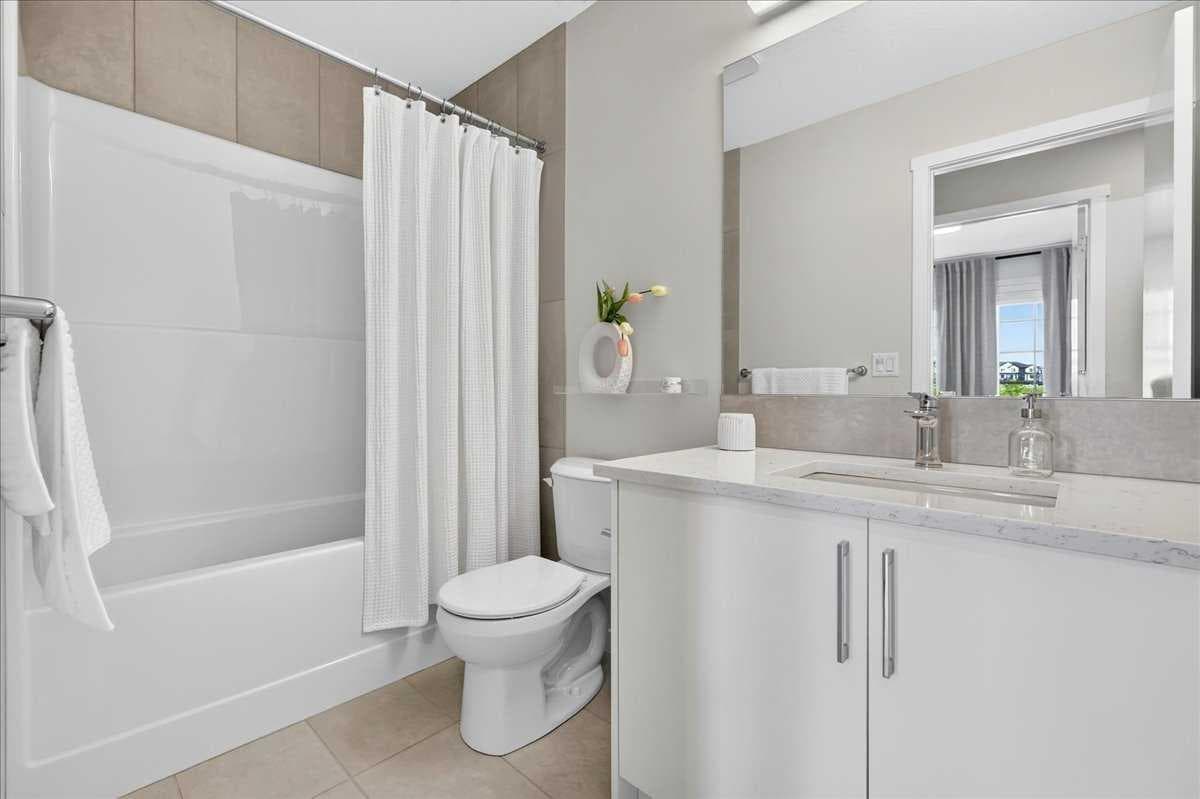 90 Savoy Landing SE