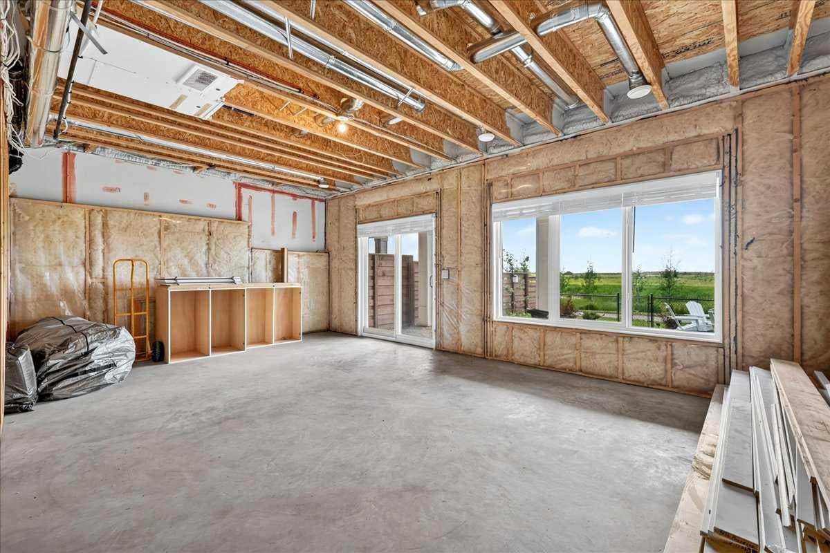 90 Savoy Landing SE