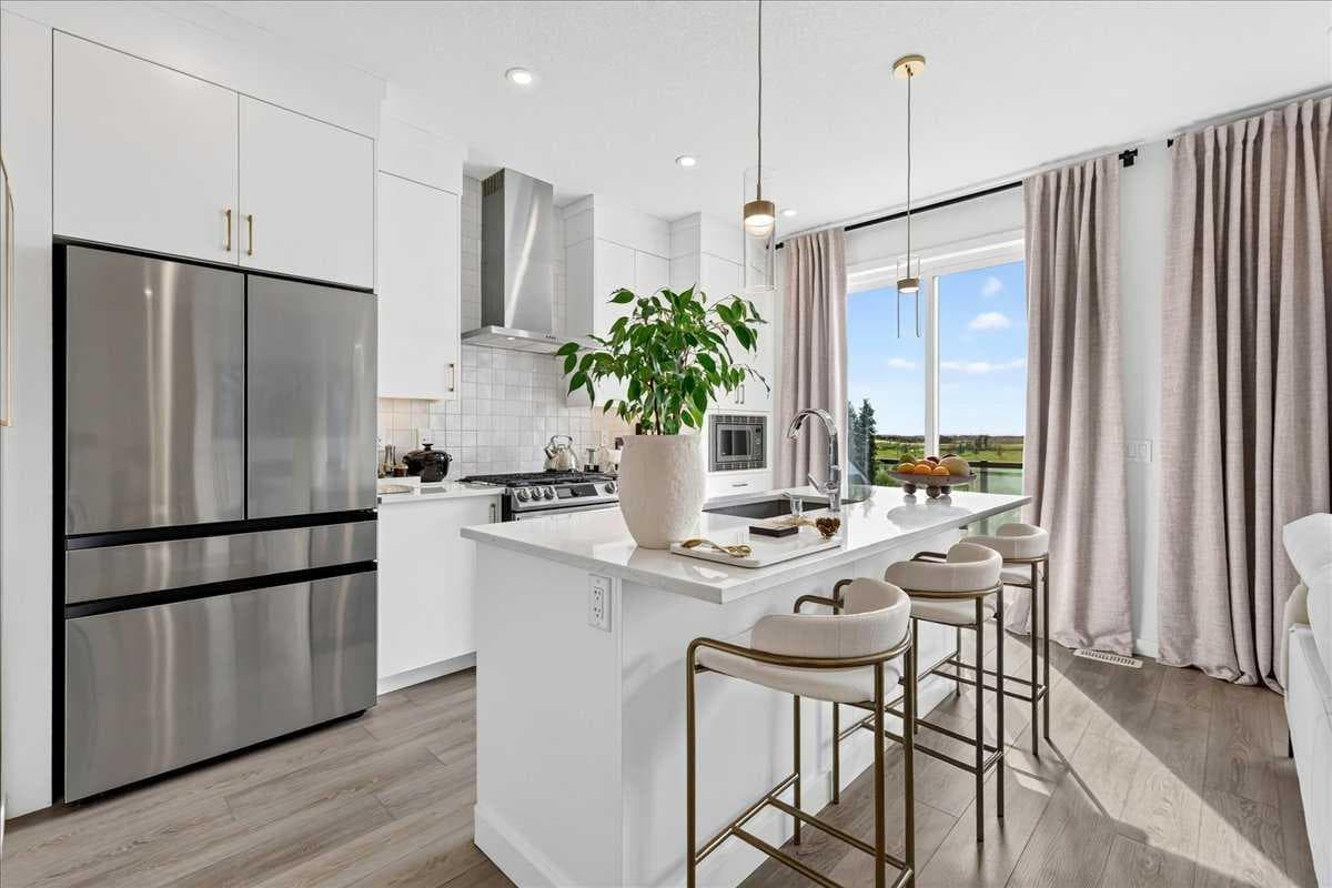 90 Savoy Landing SE