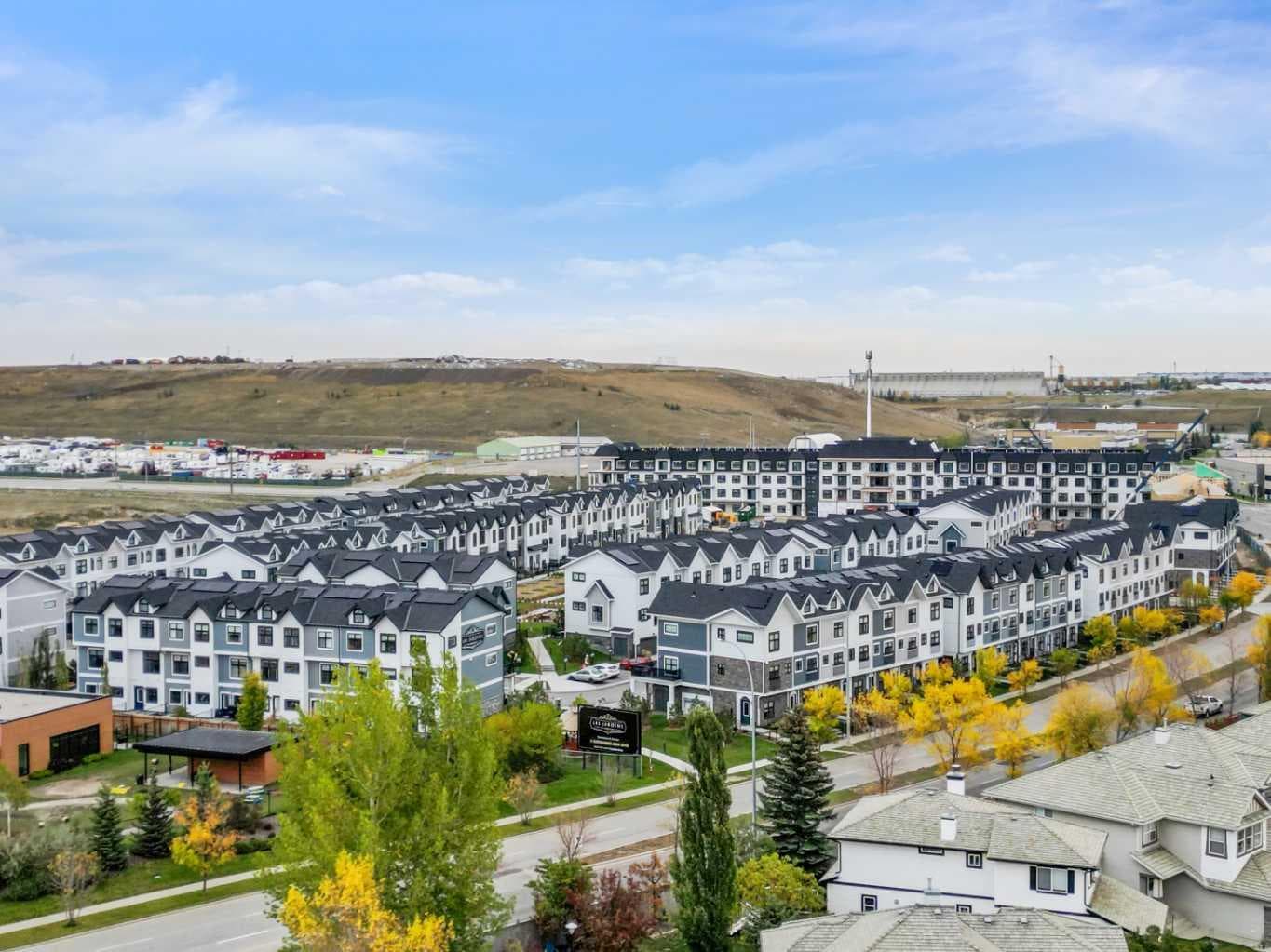 101, 255 Les Jardins Park SE
