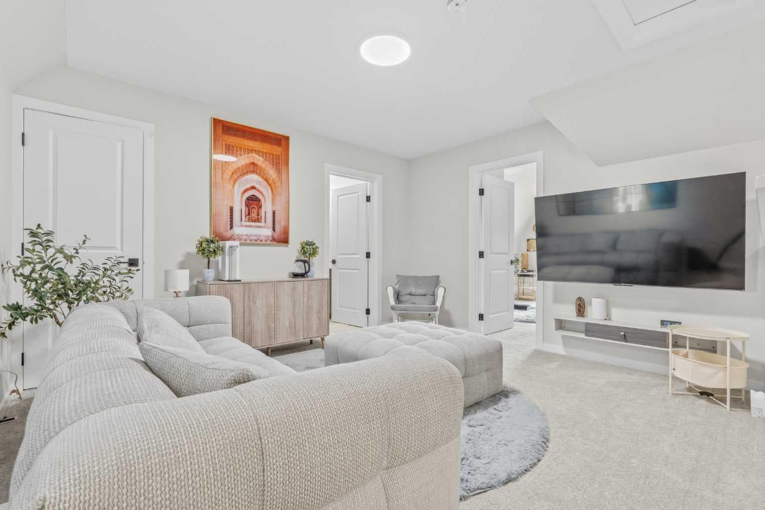 34 Belvedere Green SE
