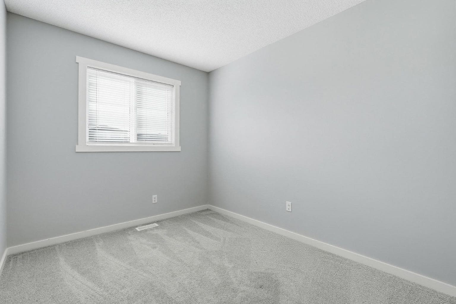 141 Belmont Drive SW