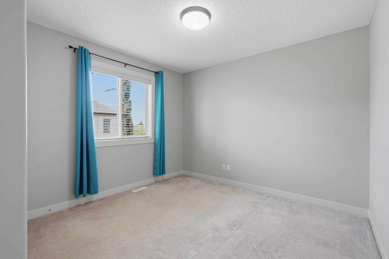 7 Copperleaf Terrace SE