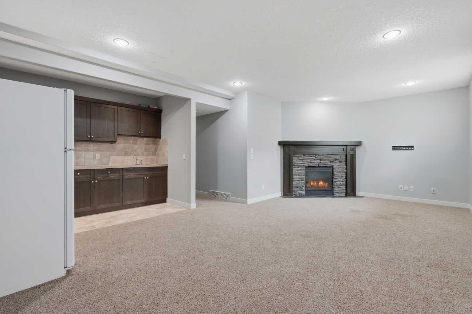 7 Copperleaf Terrace SE