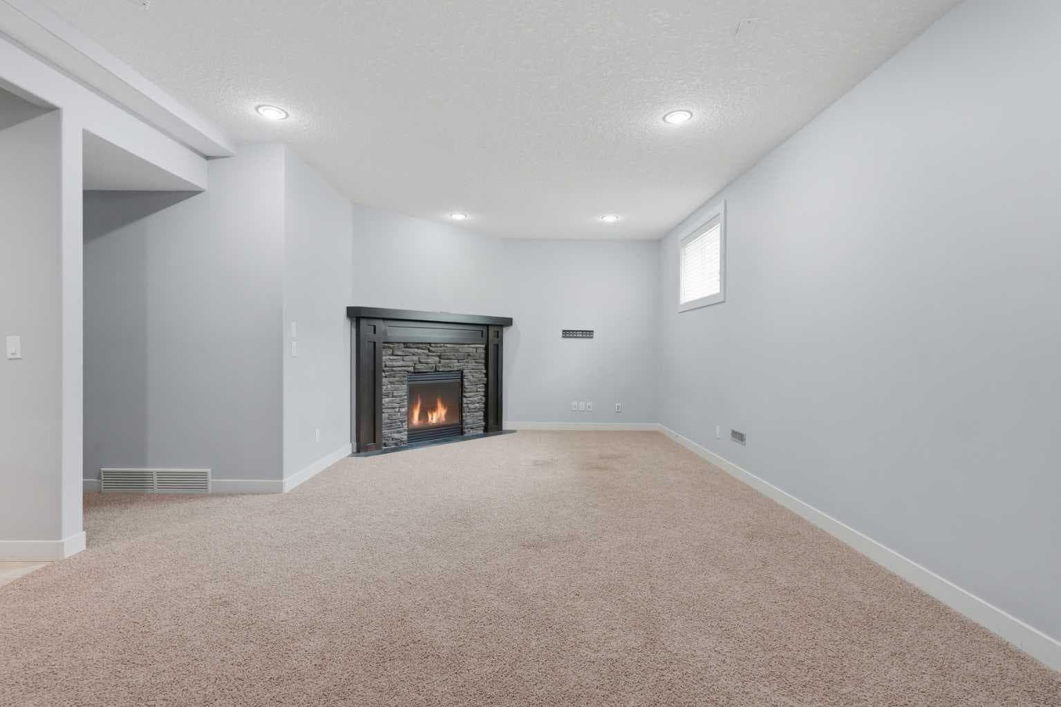 7 Copperleaf Terrace SE