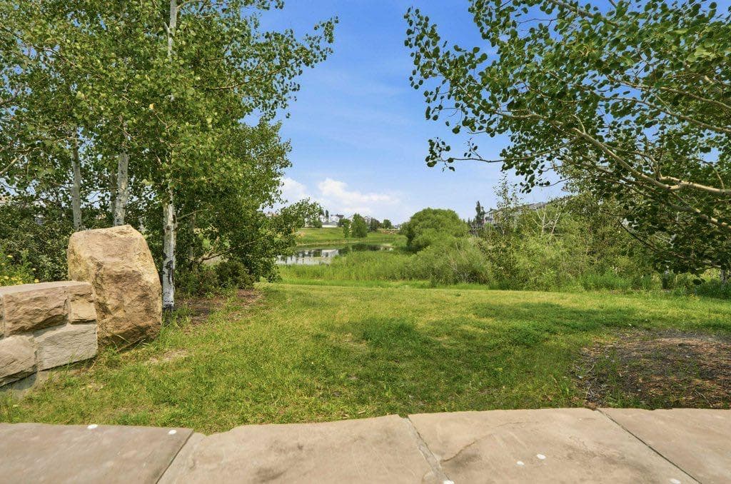 7 Copperleaf Terrace SE