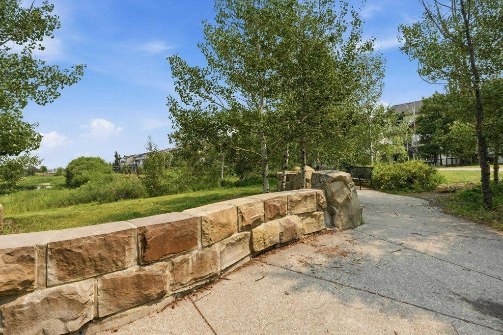 7 Copperleaf Terrace SE