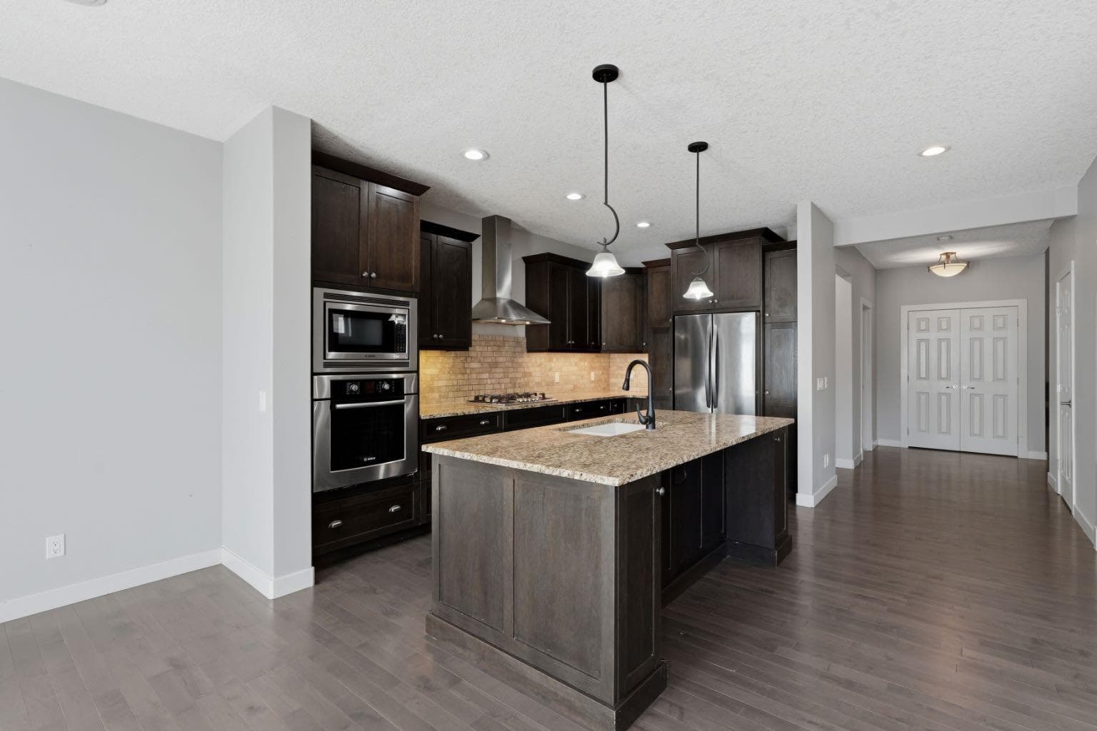 7 Copperleaf Terrace SE
