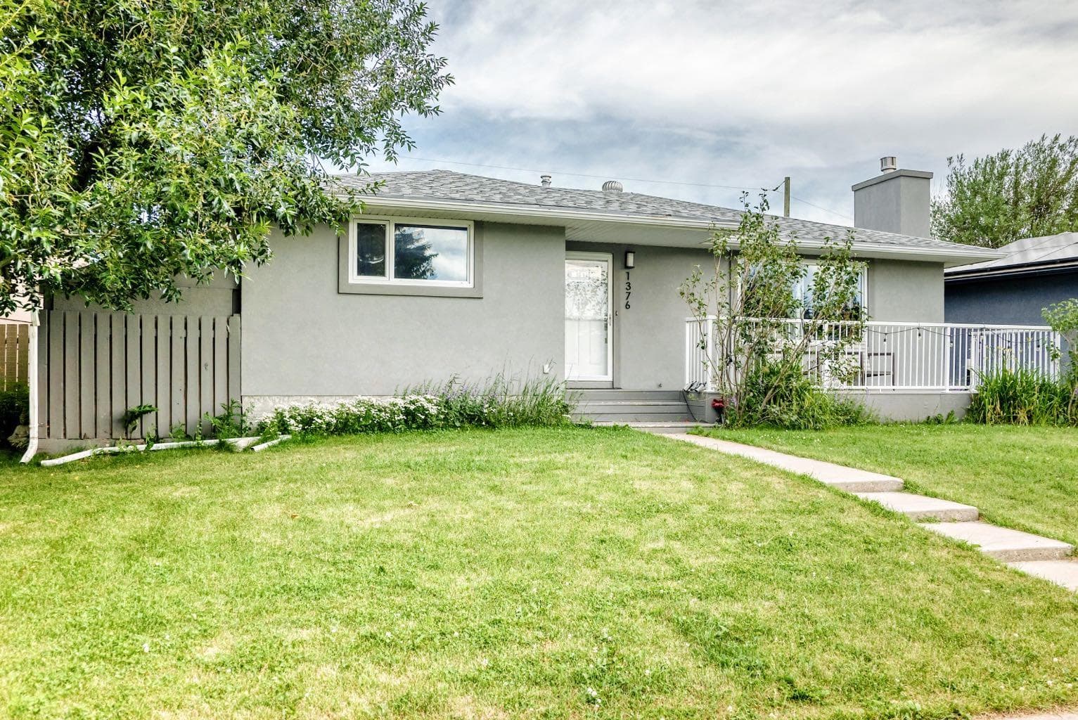 1376 Lake Sylvan Drive SE