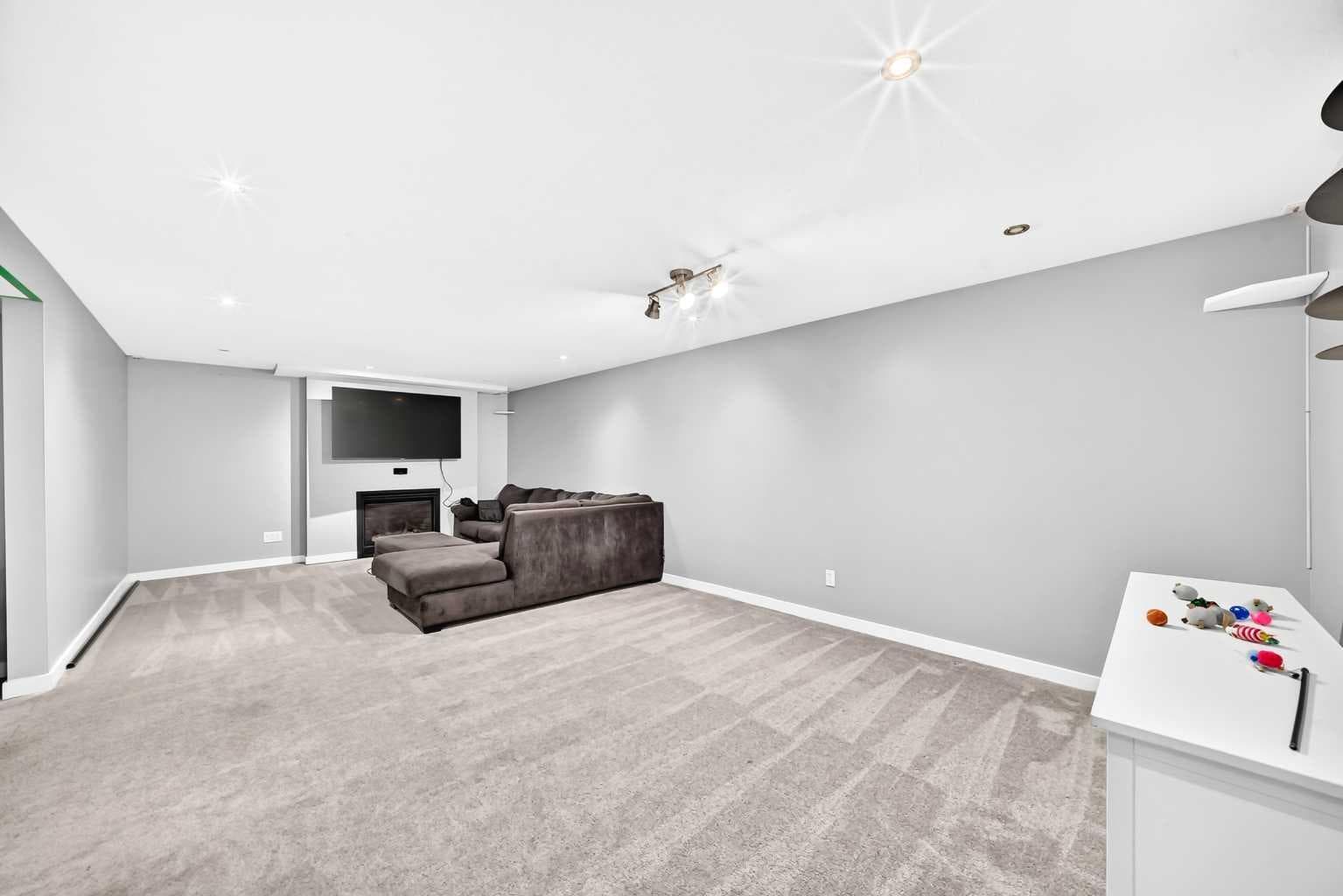 1376 Lake Sylvan Drive SE