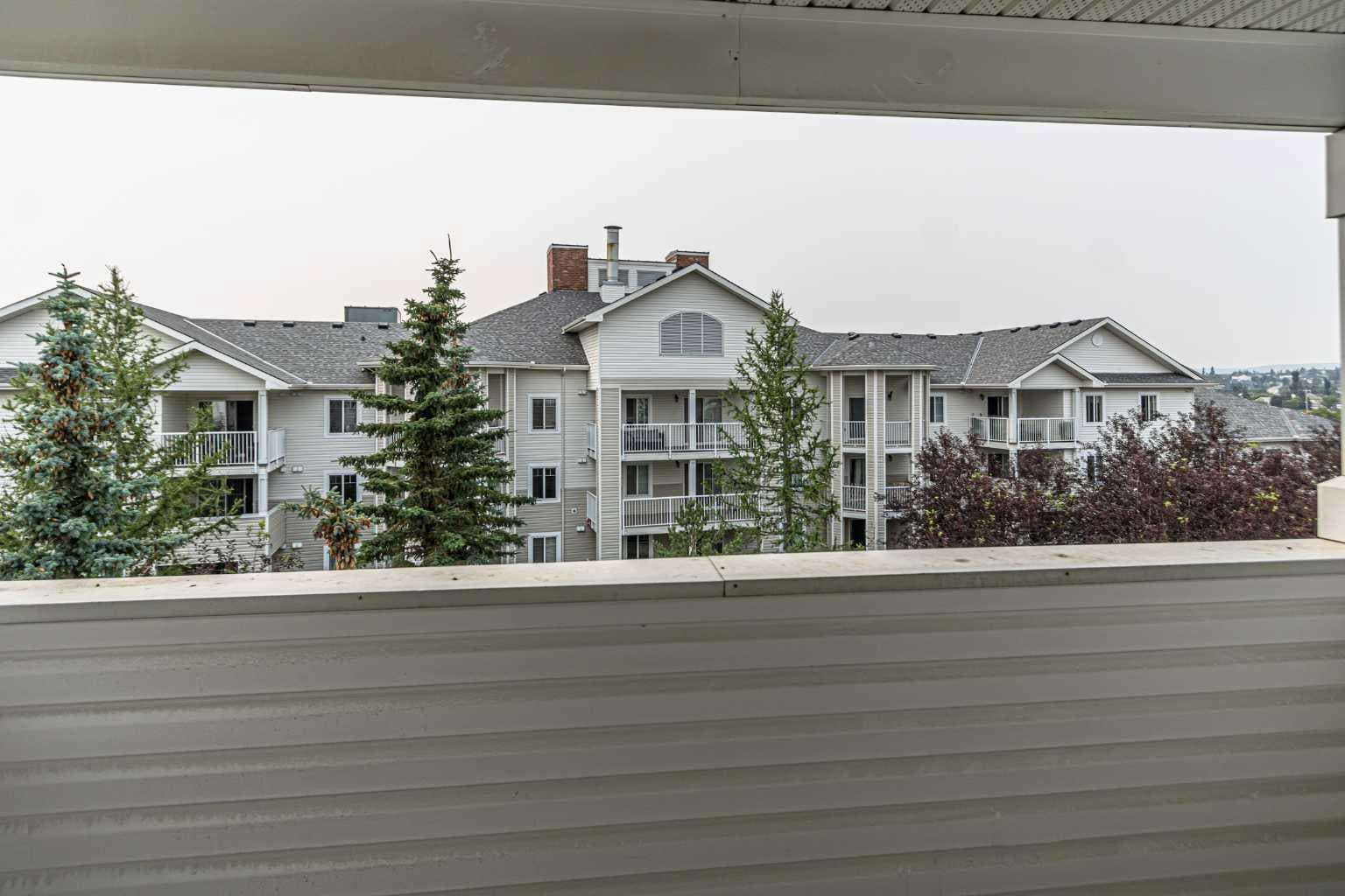 407, 9 Country Village Bay NE