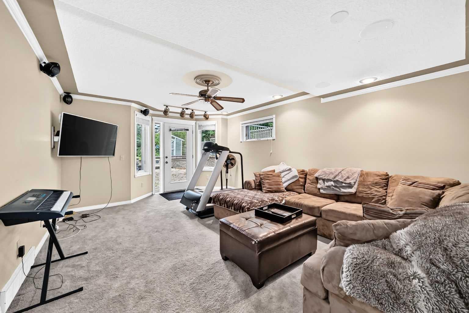777 EAST LAKEVIEW Road 