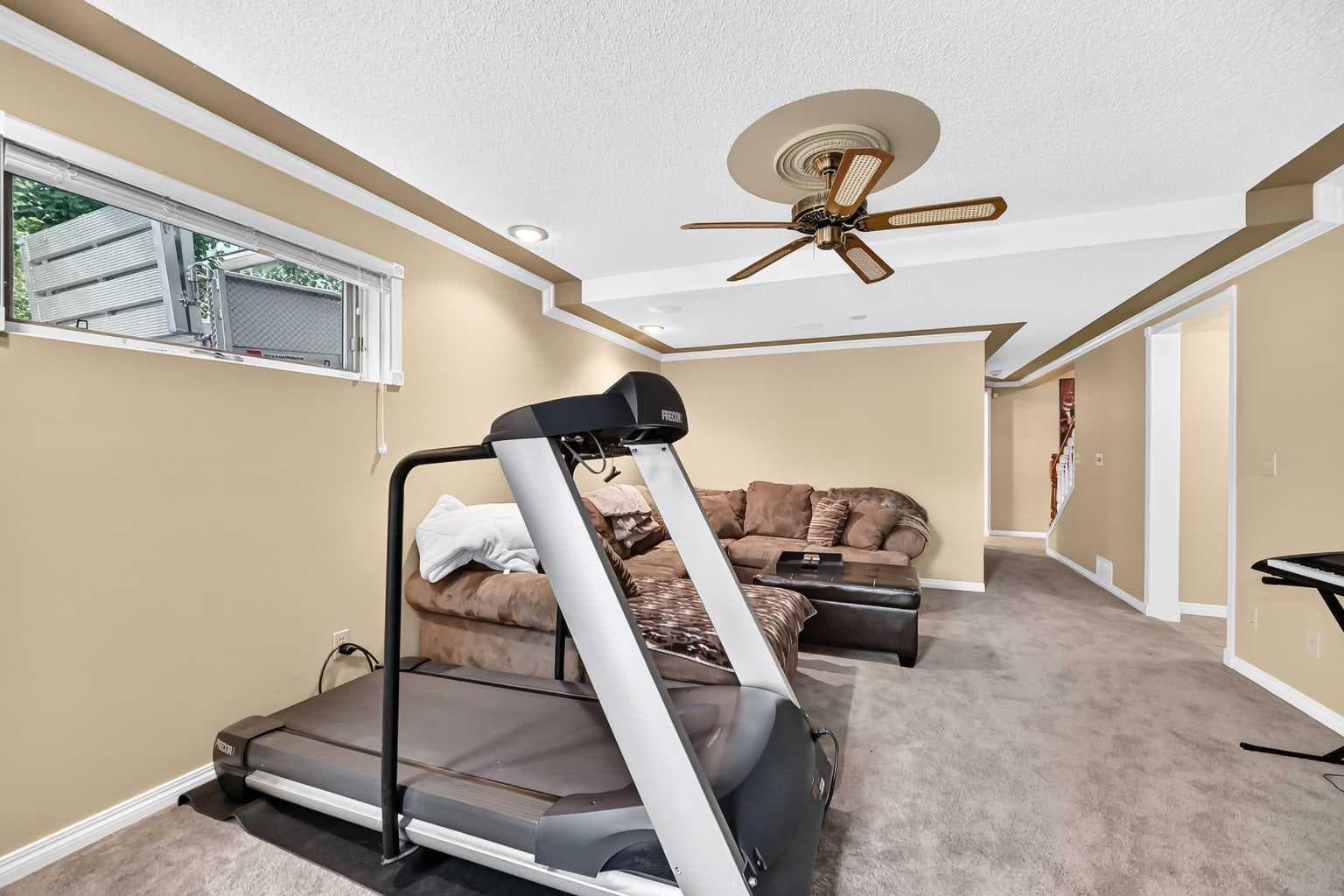 777 EAST LAKEVIEW Road 