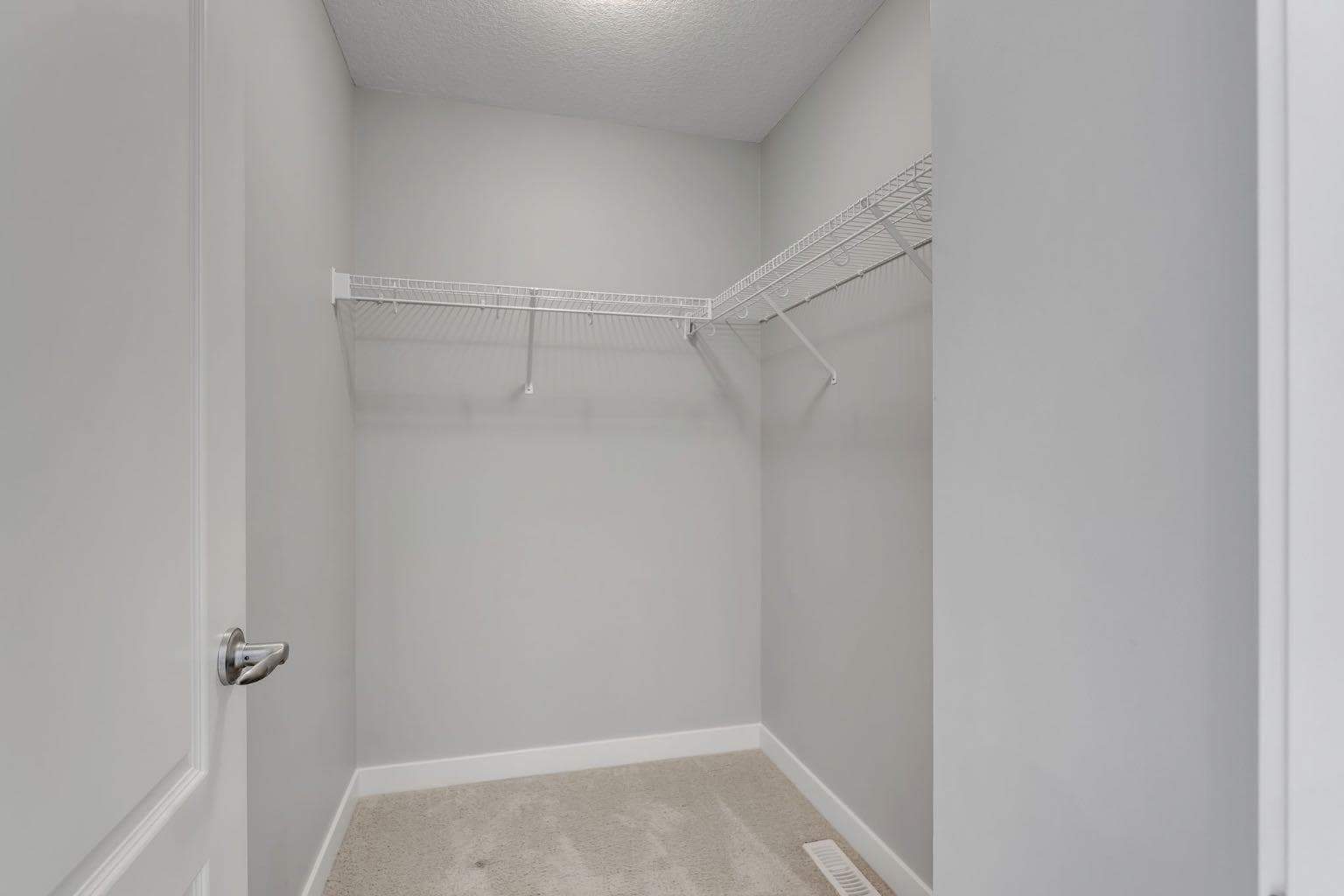40 Evansfield Manor NW