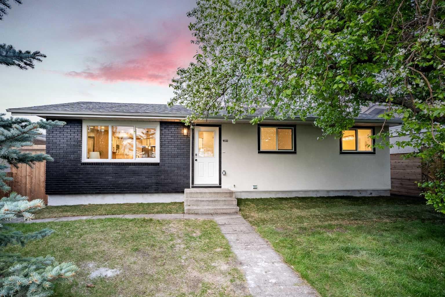 9532 Allison Drive SE