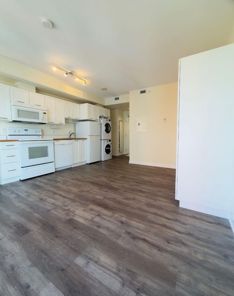 1509, 3820 Brentwood Road NW