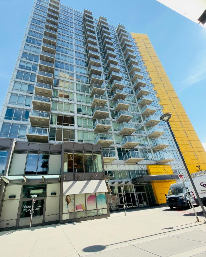 1509, 3820 Brentwood Road NW