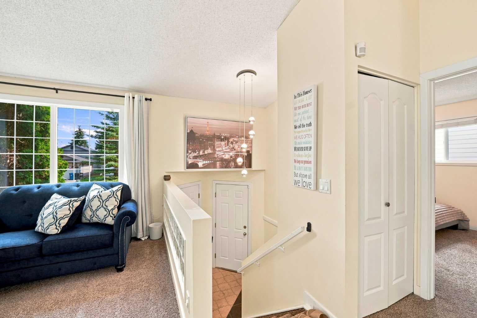 225 Harvest Glen Place NE
