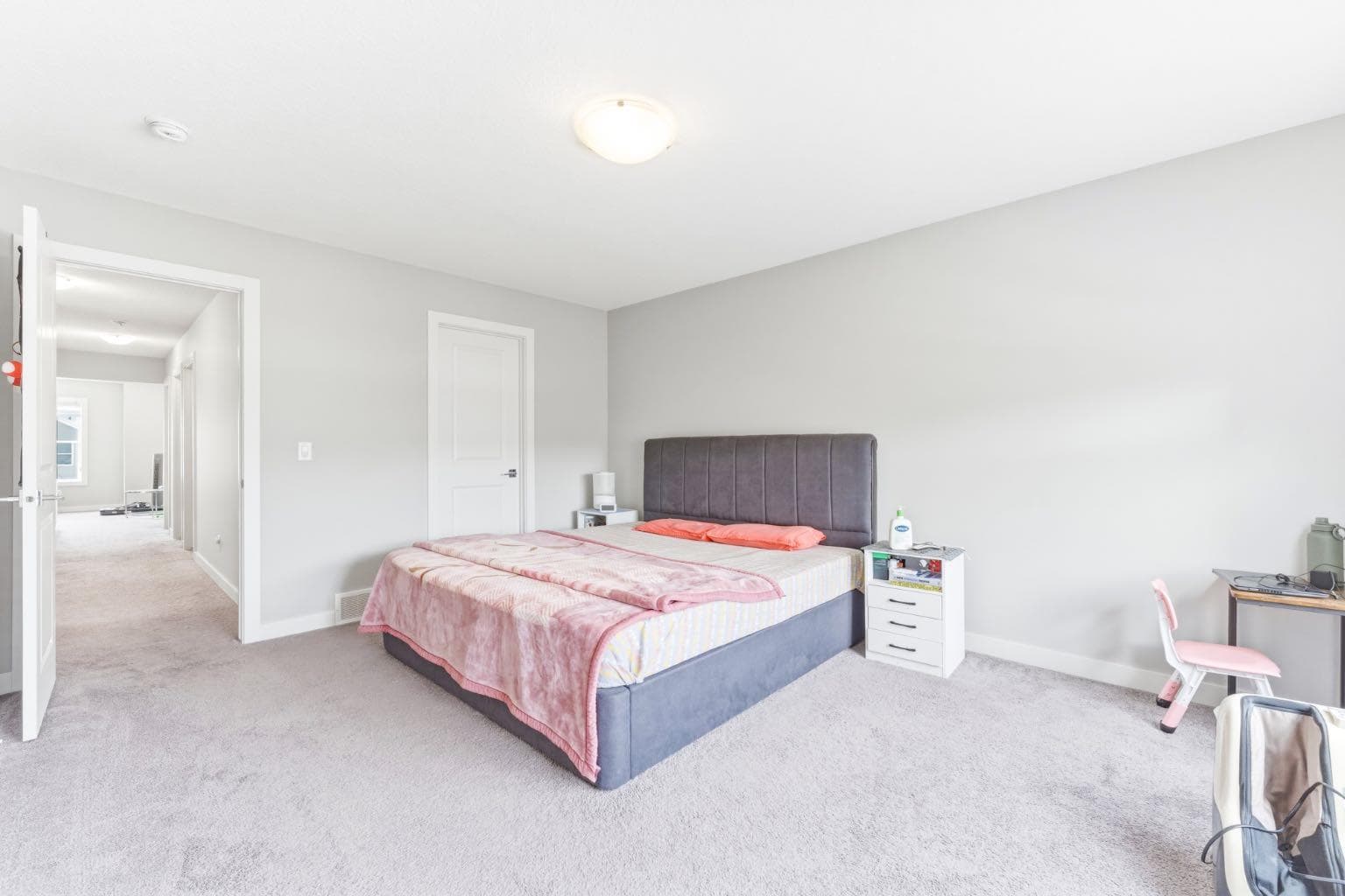 14 Belvedere Point SE