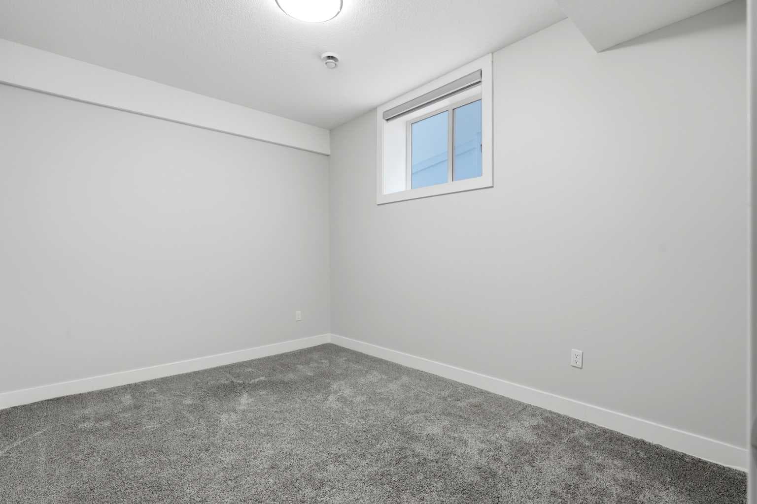 111 Kinniburgh Place 