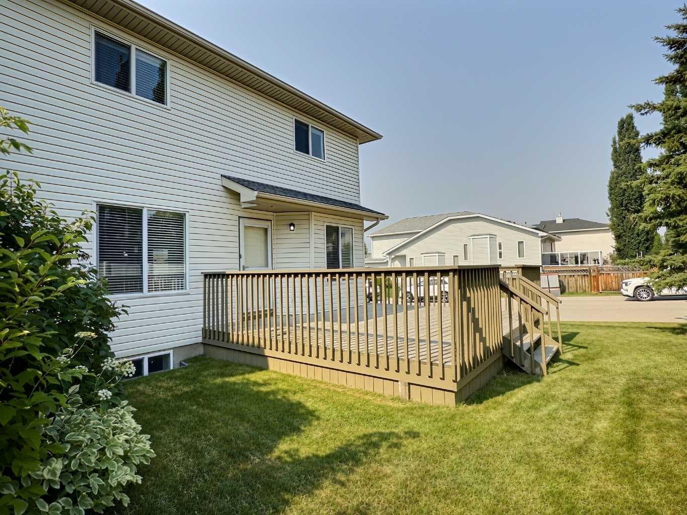 185 Tuscarora Close NW