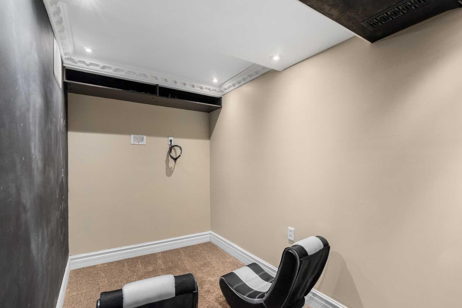 205 Mckenzie Towne Gate SE