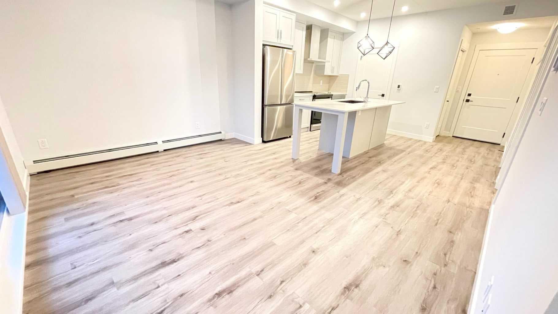 115, 40 Sage Hill  NW