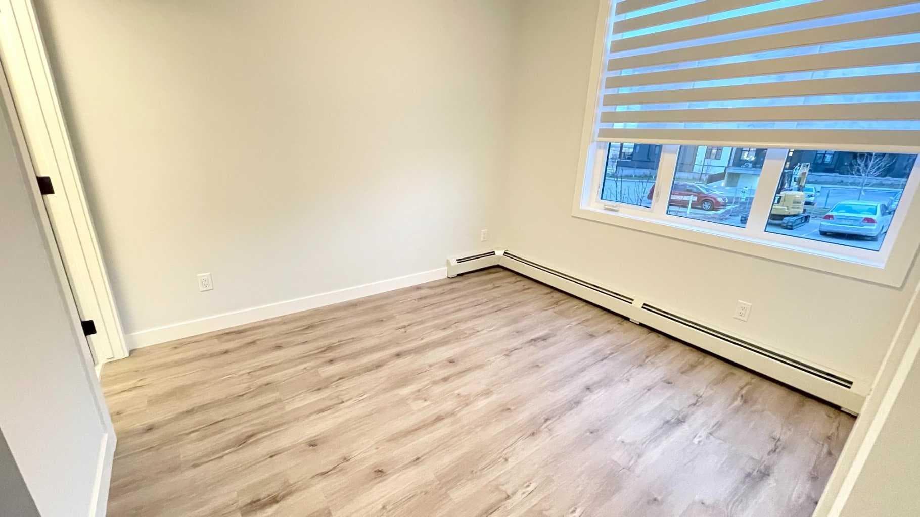 115, 40 Sage Hill  NW