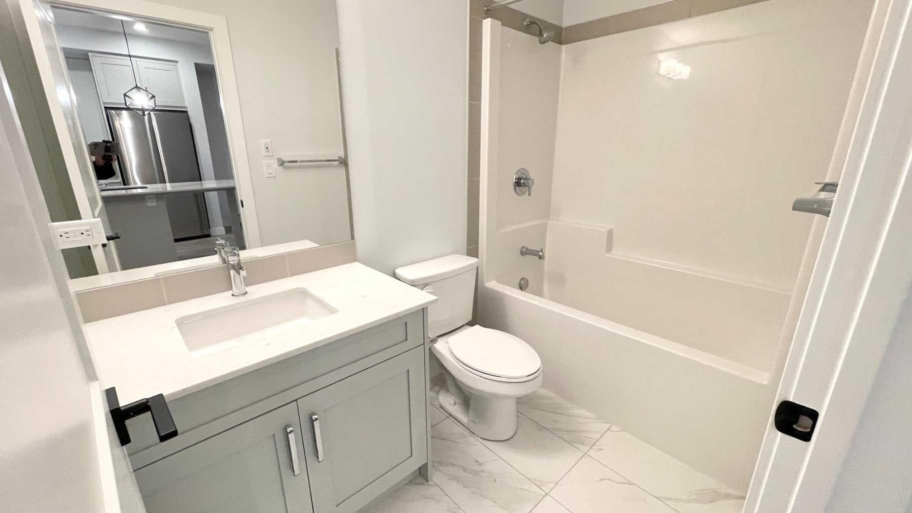 115, 40 Sage Hill  NW