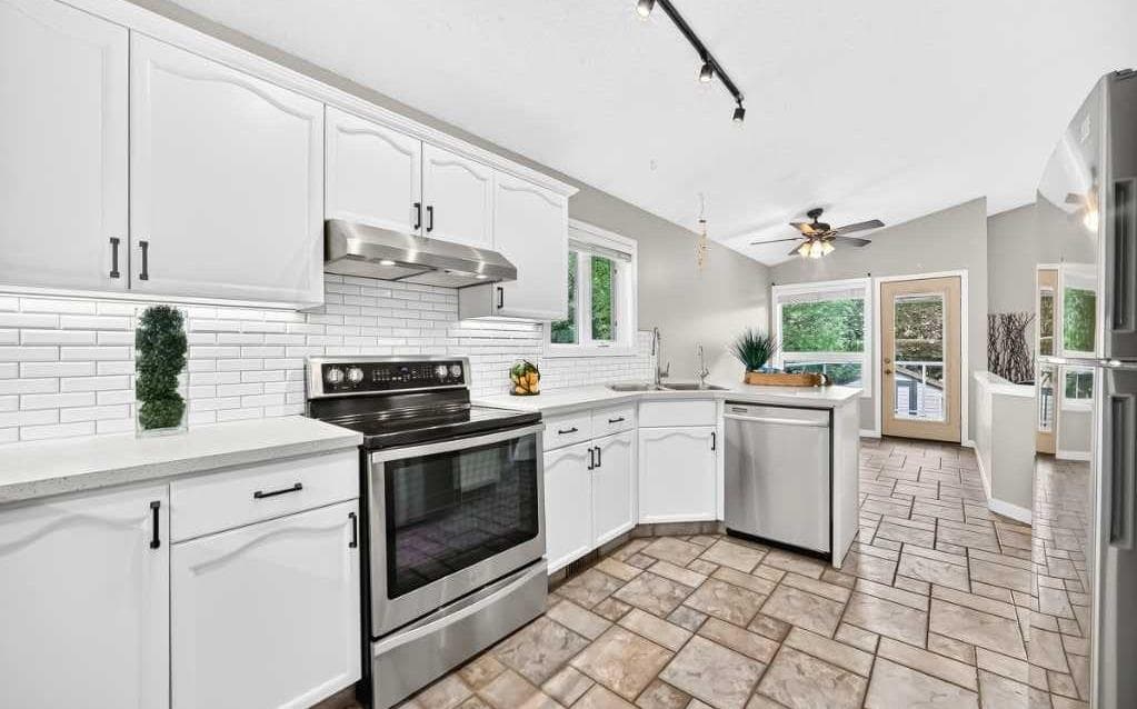 3569 Douglas Woods Heights SE