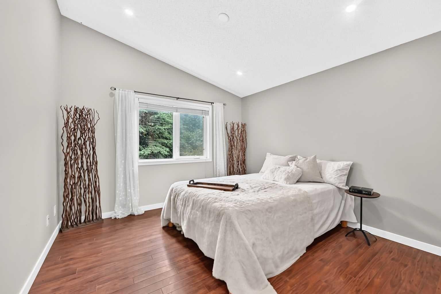 3569 Douglas Woods Heights SE
